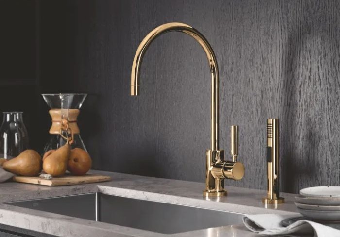 Armatur in Gold für die Küche